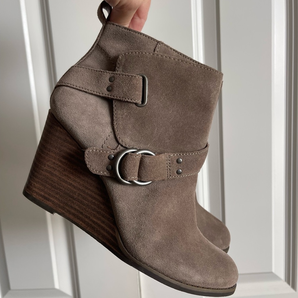 Lucky Brand Booties - Picture 3 of 6